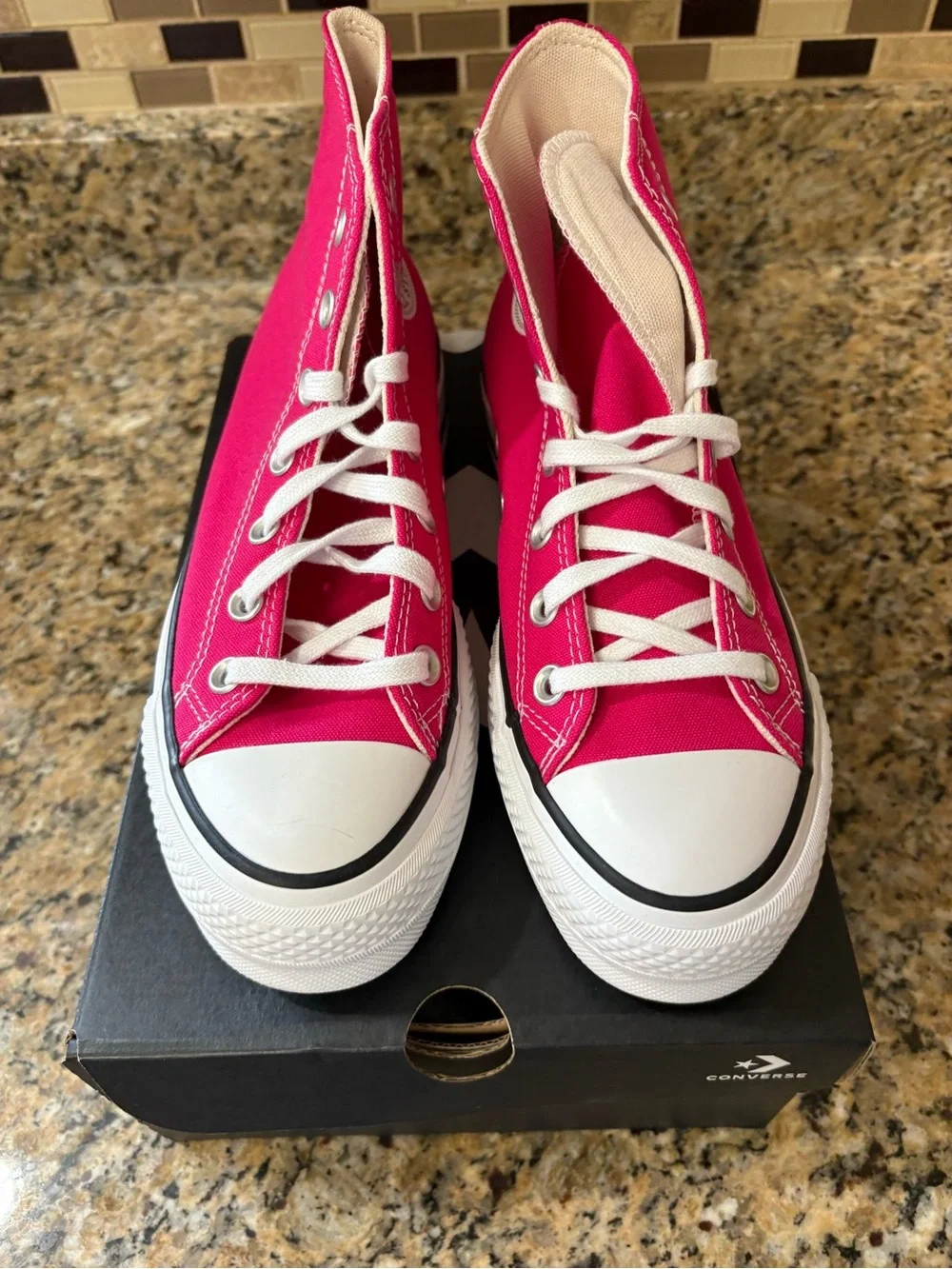 New Converse Lift Hi Top Sneaker Cerise Pink Women 7/Youth 5.5